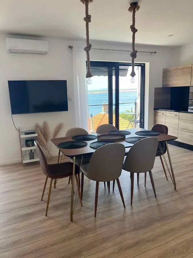 Apartments In Dramalj 42936