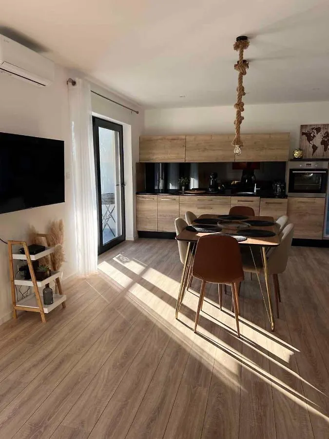 Apartments In Dramalj 42936